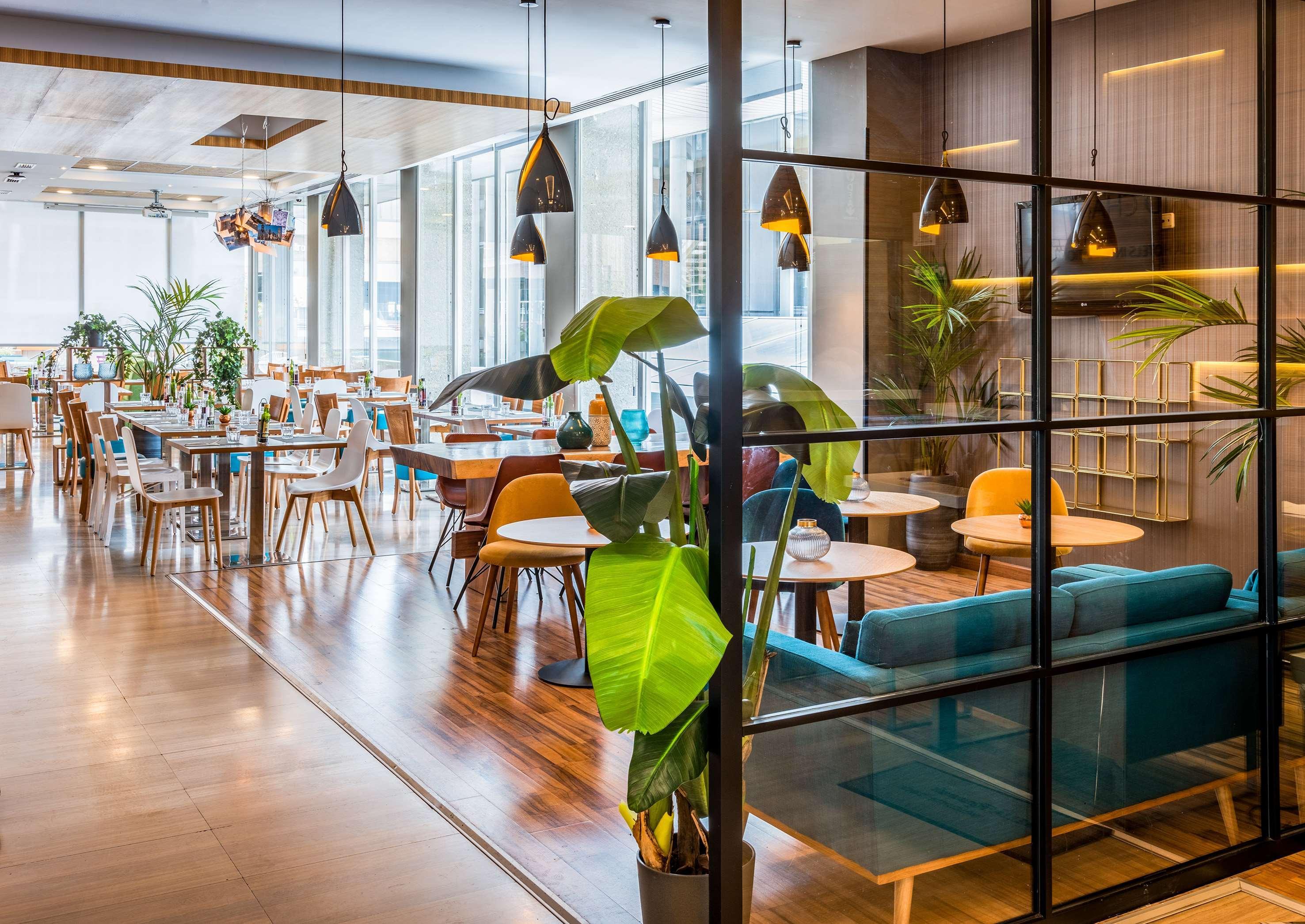Hotel Madrid Chamartin, Affiliated By Melia Eksteriør bilde