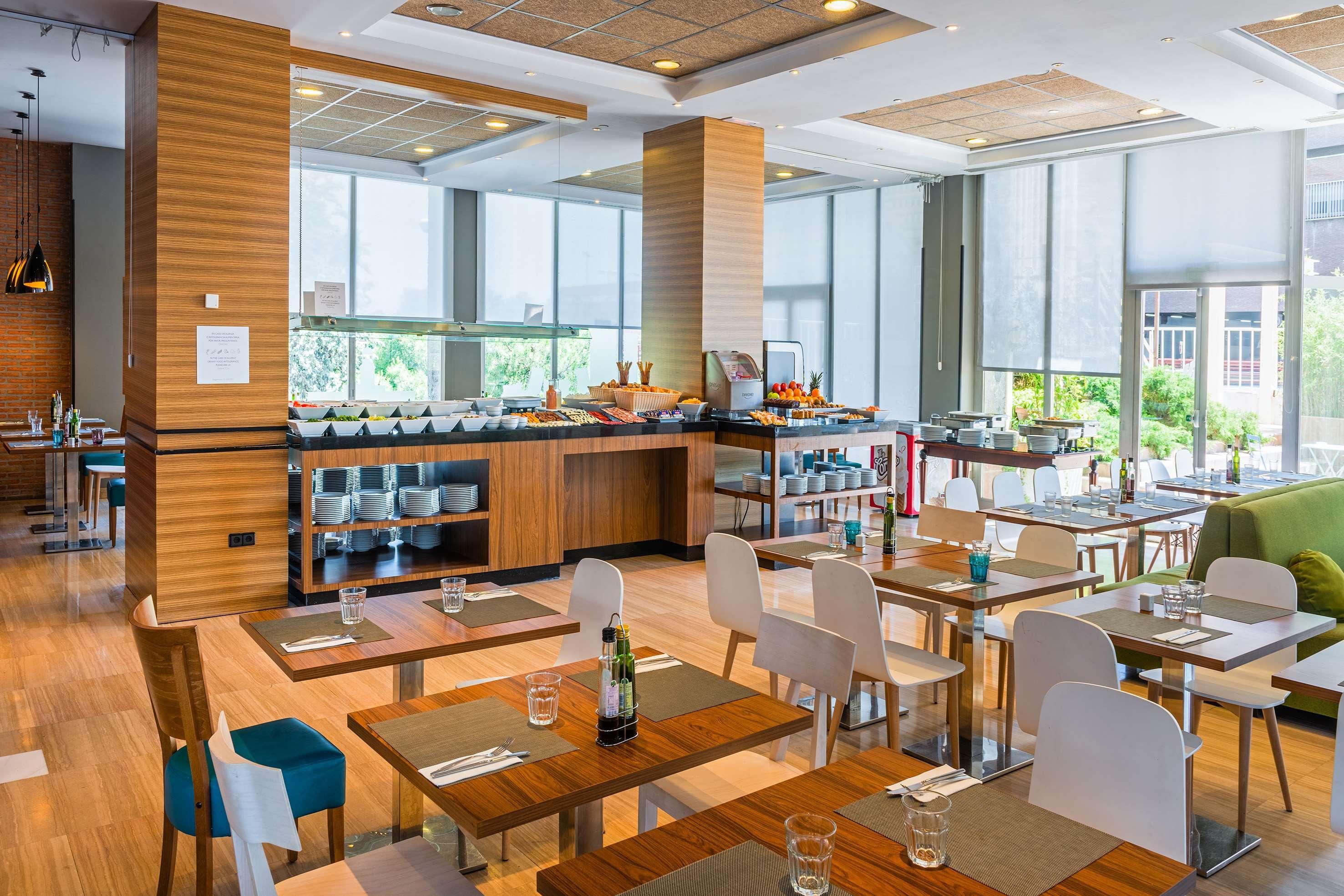 Hotel Madrid Chamartin, Affiliated By Melia Eksteriør bilde