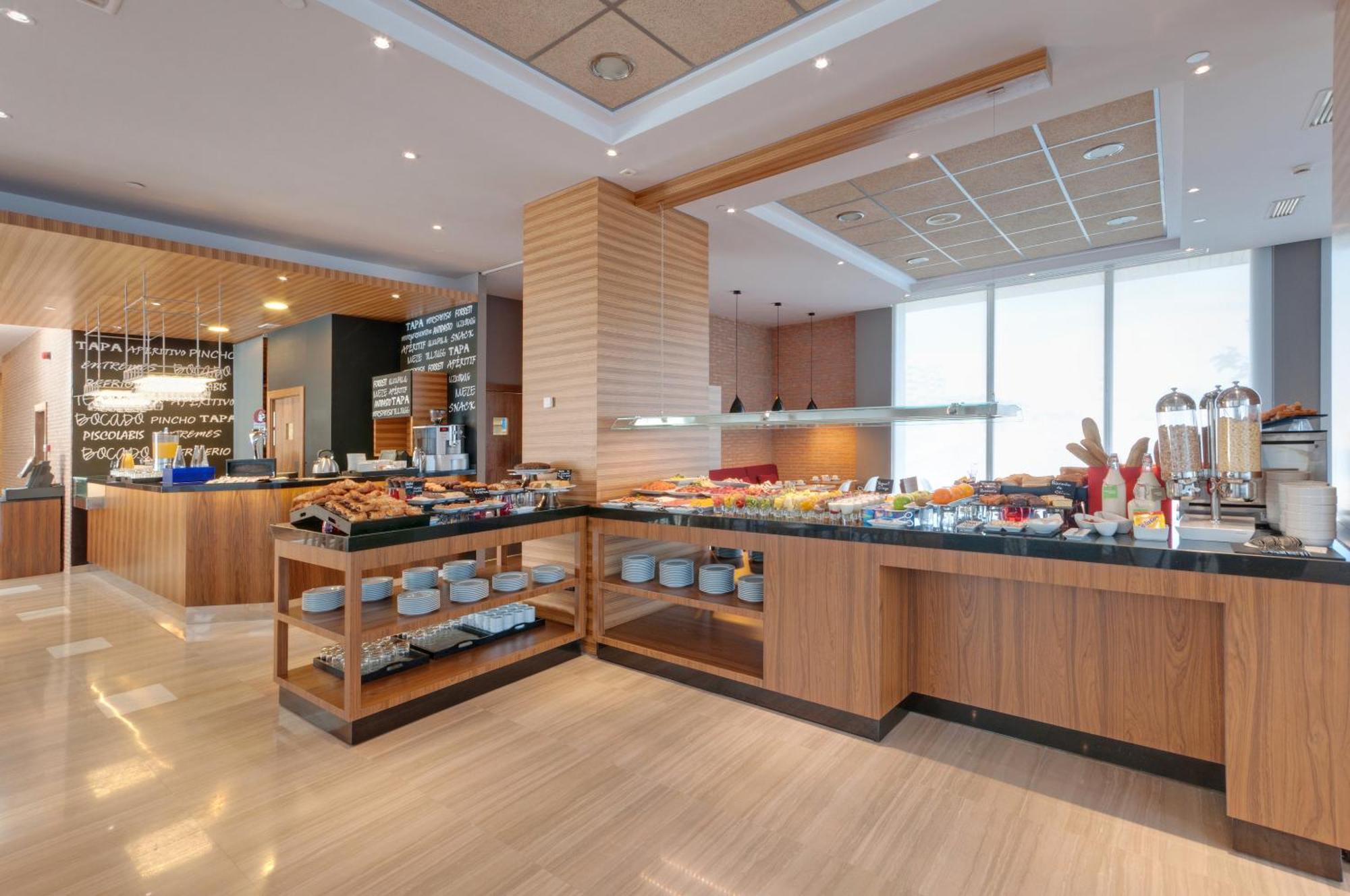 Hotel Madrid Chamartin, Affiliated By Melia Restaurant bilde